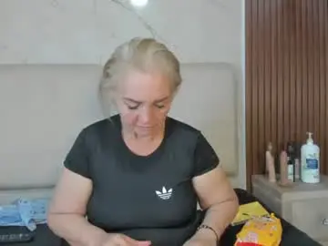 Chaturbate Adult Webcams of queenstarhyl