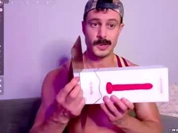 Chaturbate Watch Live Sex Cams of willyumx