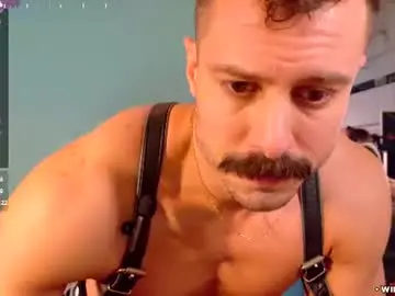 Chaturbate Sex Chat of willyumx