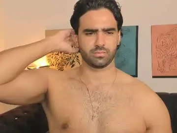 Chaturbate Live Sex Cam of bradleymartin7