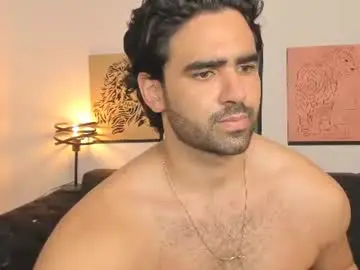 Chaturbate Best live sex cam show of bradleymartin7