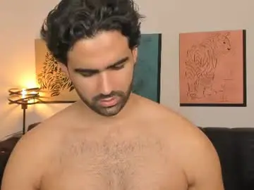Chaturbate Live Sex Cam of bradleymartin7