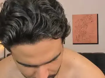 Chaturbate Best live sex cam show of bradleymartin7