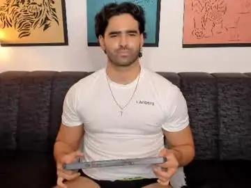 Chaturbate Free Live Porn of bradleymartin7