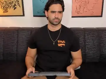 Chaturbate Live Porn of bradleymartin7