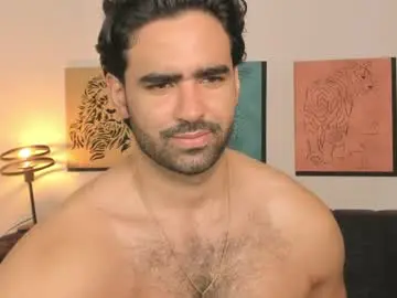 Chaturbate Live Sex Cam of bradleymartin7