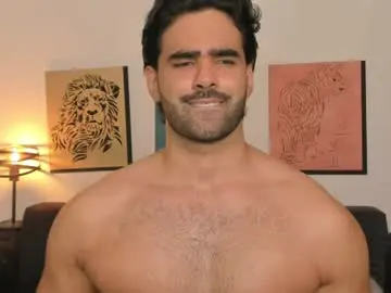 Chaturbate Best live sex cam show of bradleymartin7