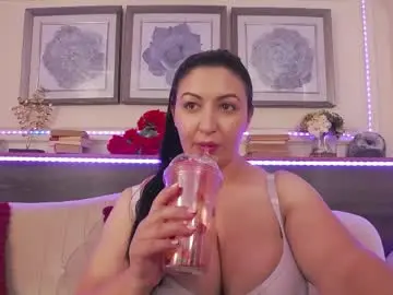 Chaturbate Live Sex Cam of bustyeva_