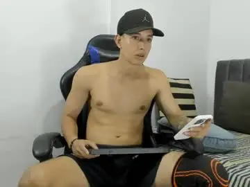 Chaturbate Sex Cam of jake_shadow14