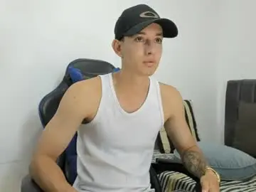Chaturbate Nude Webcam of jake_shadow14