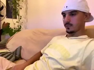 Chaturbate Live Sex Cam of aelucius