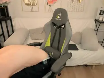 Chaturbate Live Sex Cam of andyjey_