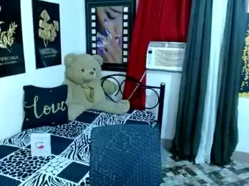 Chaturbate Live Porn of hugecockgoddessx