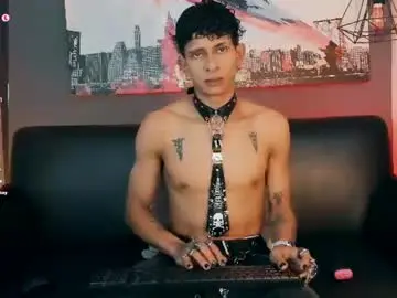 Chaturbate Live Sex of maximoking26