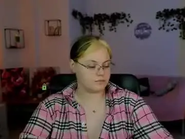 Chaturbate Live Sex of nikol_kitt