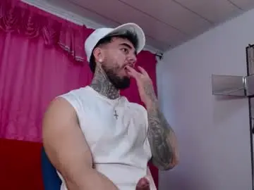 Chaturbate Adult Webcams of tommyblessd1