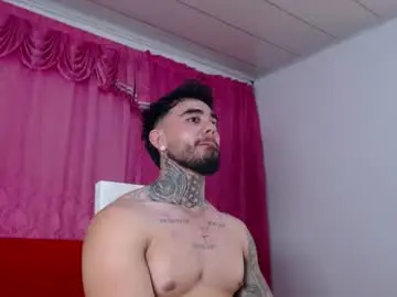 Chaturbate Watch Live Sex Cams of tommyblessd1