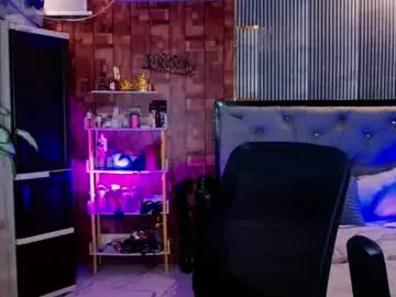 Chaturbate Free Porn Cam of darklurex_jasmine