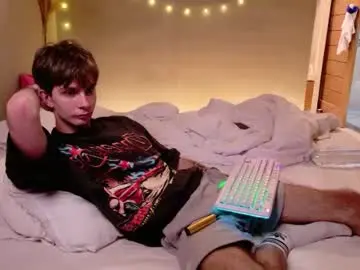 Chaturbate Live Sex Cam of jerry_lucky