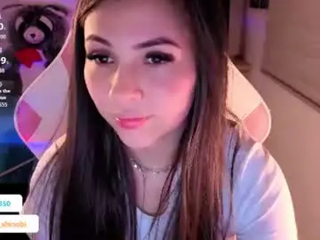 Chaturbate Live Sex Cam of madeleine_shinobi