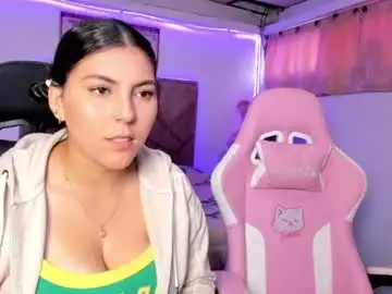 Chaturbate Live Sex Cam of cristal_smith20