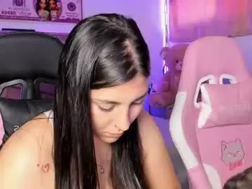 Chaturbate Live Sex Cam of cristal_smith20