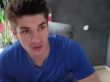 Chaturbate Private Sex Chat of maxkaiden