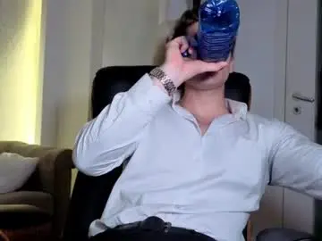 Chaturbate Live Porn of maxkaiden