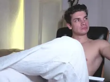 Chaturbate Free Porn Cam of maxkaiden