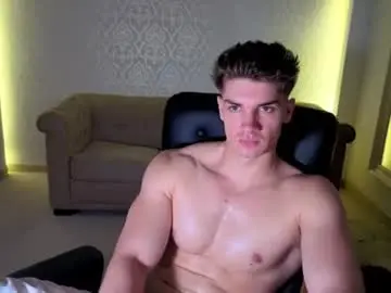 Chaturbate Live Sex Cam of maxkaiden