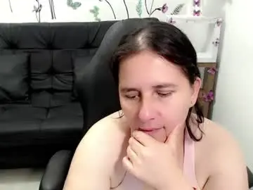 Chaturbate Sex Cam of selene_mom
