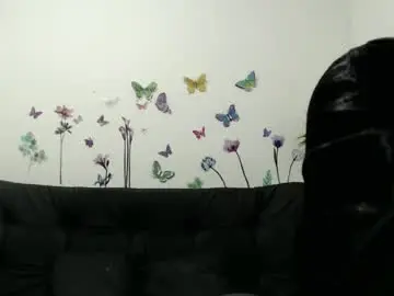 Chaturbate Best live sex cam show of selene_mom