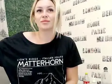 Chaturbate Free Porn Cam of sweetdaiana23