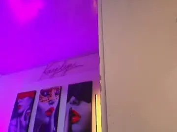 Chaturbate Live Sex Cam of kayilyn