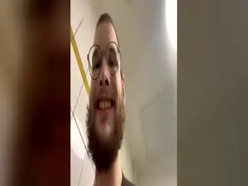 Chaturbate Nude Webcam of lukaskoecher