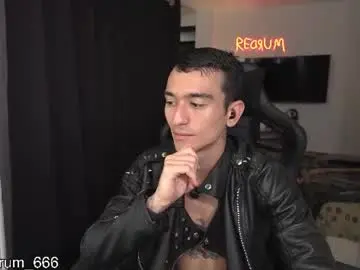 Chaturbate Live Sex of redrum_696