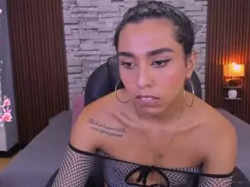 Chaturbate Live Sex Cam of violet_moon20