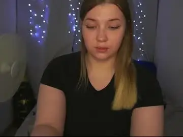 Chaturbate Nude Webcam of cute_sharloti