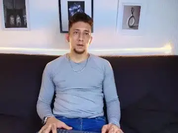 Chaturbate Free Porn Cam of emiliocum_24