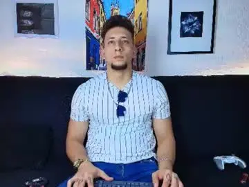 Chaturbate Adult Video Chat of emiliocum_24