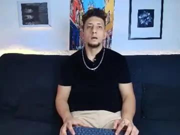 Chaturbate Best live sex cam show of emiliocum_24