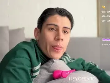 Chaturbate Live Sex Cam of hey_cesard
