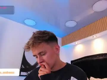 Chaturbate Live Sex Cam of liamwild20