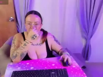 Chaturbate Free Porn Cam of miaandmolly_