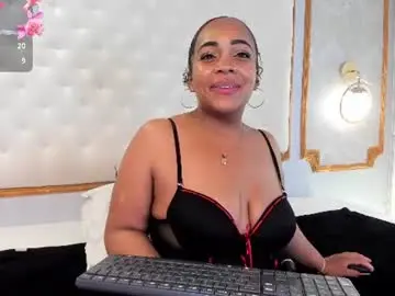 Chaturbate Live Sex Cam of rouses_malih