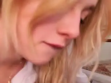 Chaturbate Live Sex Cam of sexxxsirens