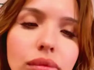 Chaturbate Free Porn Cam of sexxxsirens