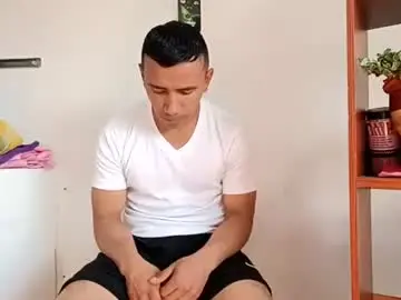 Chaturbate Adult Video Chat of andresxxx333
