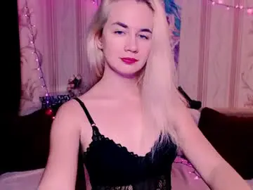 Chaturbate Live Sex Cam of carinfox