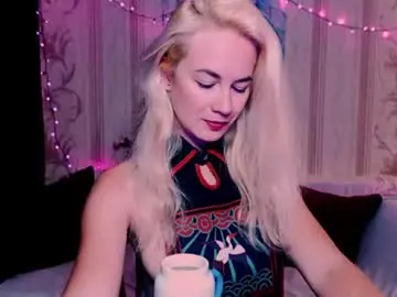 Chaturbate Best live sex cam show of carinfox